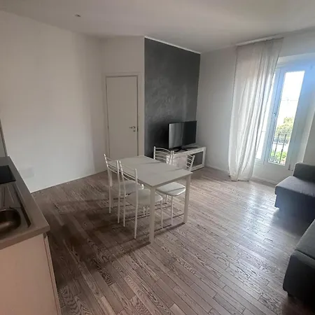 Appartamento Superstudio Heart Of Milano Esterno foto